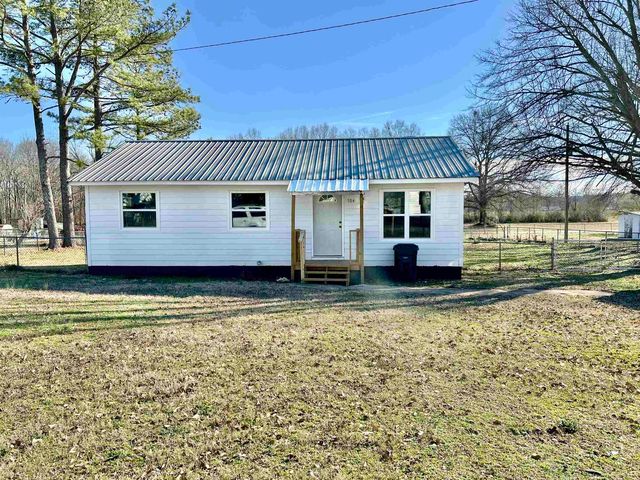 304 4th Ave, Tuscumbia, AL 35674