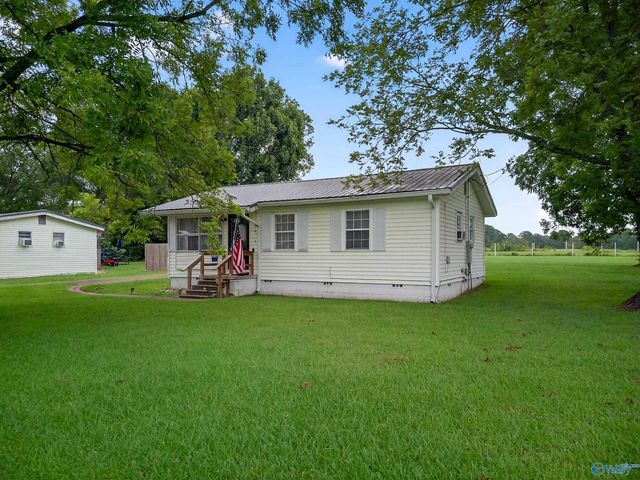 996 Oakland Dr, Gadsden, AL 35901