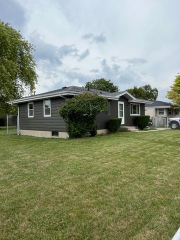 5705 66th Pl, Kenosha, WI 53142