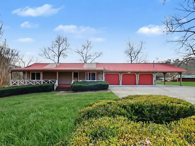 2456 Amanda Ln, Sevierville, TN 37876