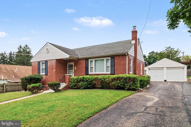 368 Flamingo St, Philadelphia, PA 19128