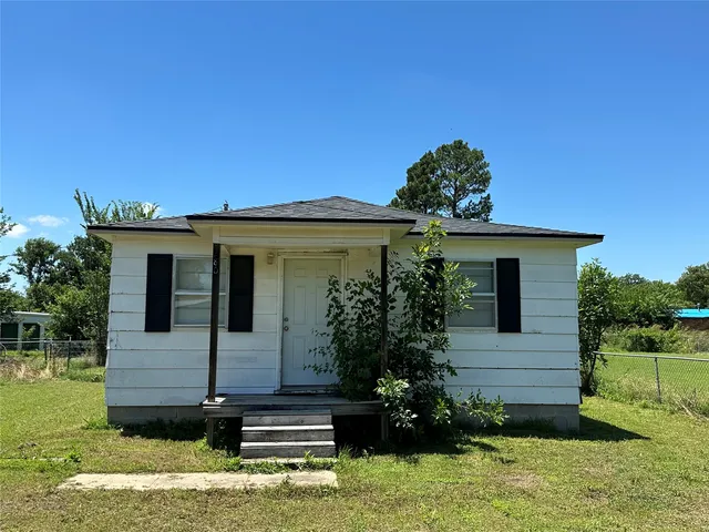 280 N  Walnut, Stratford, OK 74872