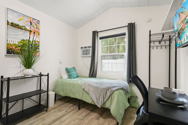 Address Not Disclosed, Jacksonville, FL 32205