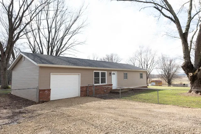 324 Red Hill Addition, Springville, IN 47462
