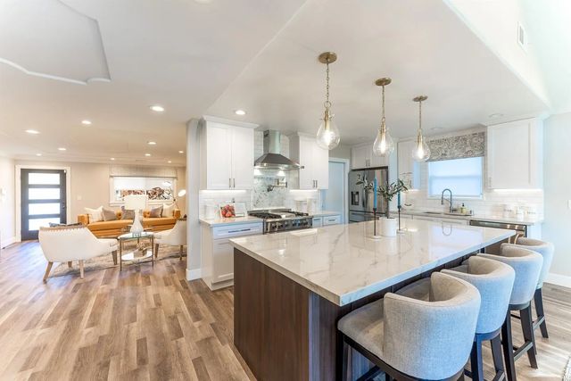 2423 Washington Ave, Redwood City, CA 94061