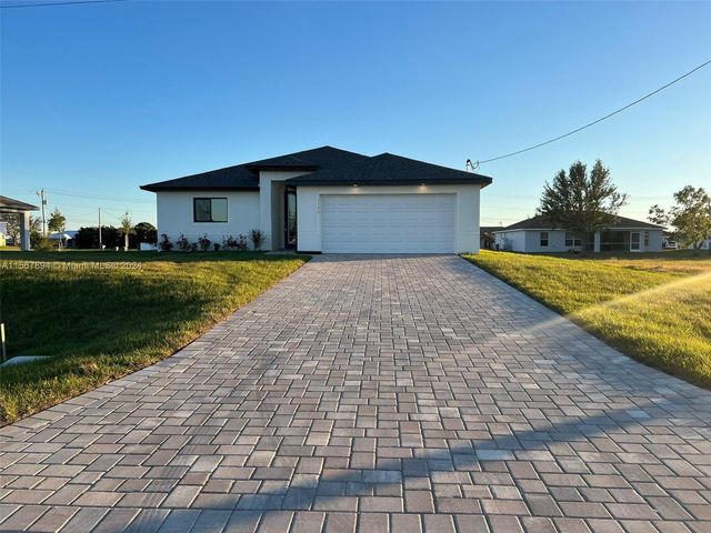 1106 NW 21st Ter, Cape Coral, FL 33993