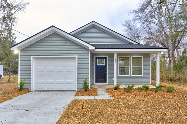 131 Stephanie Cir, Summerville, SC 29483