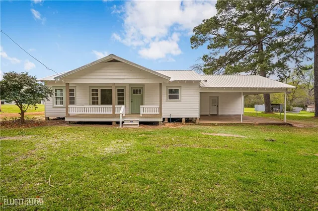 1713 N  Preston St, Marksville, LA 71351