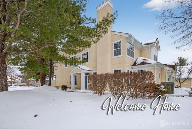 100 Ashford Dr, Plainsboro, NJ 08536