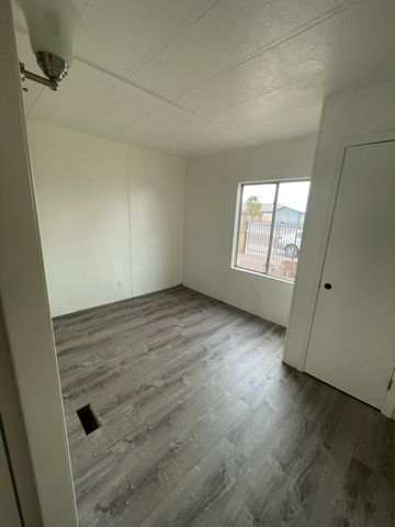 5725 S  Loop Ln, Fort Mohave, AZ 86426