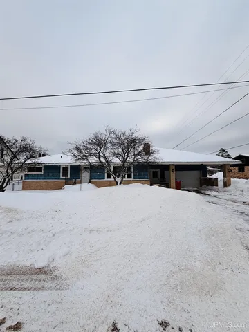 101 1/2 Snyder St, Palmer, MI 49871