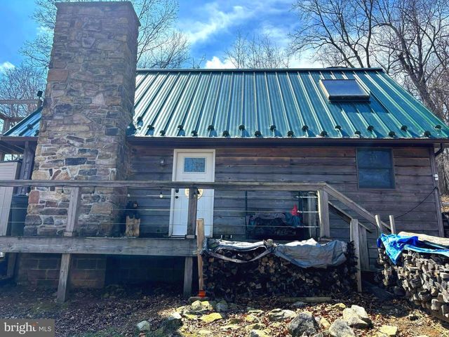 6751 High Knob, Old Fields, WV 26845