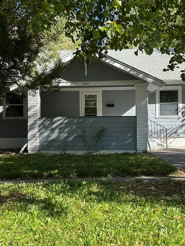 830 Chadron Ave, Chadron, NE 69337