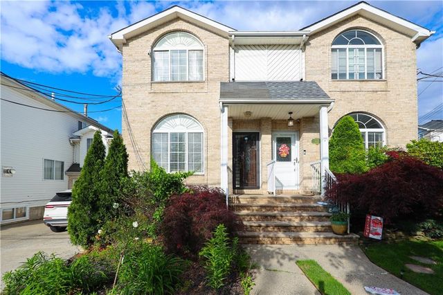 437 Winant Ave, Staten Island, NY 10309