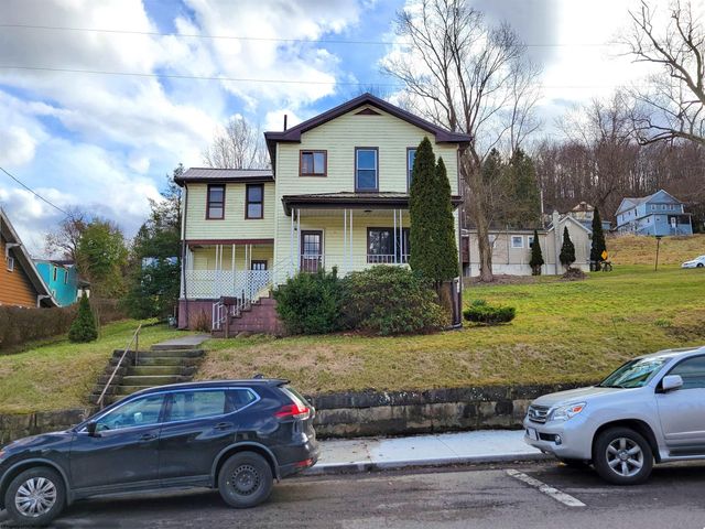 330 Walnut St, Grafton, WV 26354