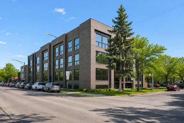 5830 N  Lincoln Ave #3W, Chicago, IL 60659