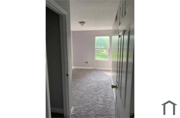 10625 Hathaway Ave, Cleveland, OH 44108