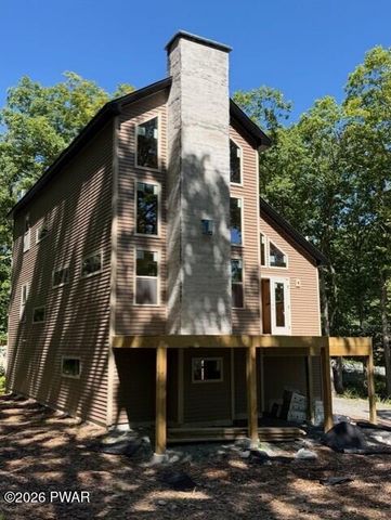 101 Maple Leaf Rd, Lackawaxen, PA 18435