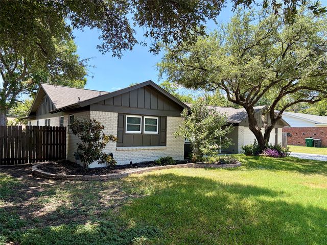 5805 Wedgmont Cir N #N, Fort Worth, TX 76133