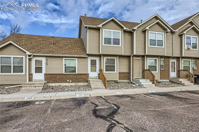 3135 Bridgewater Dr, Colorado Springs, CO 80916