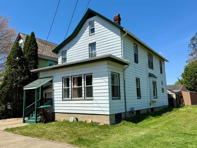 514 11th St, Franklin, PA 16323
