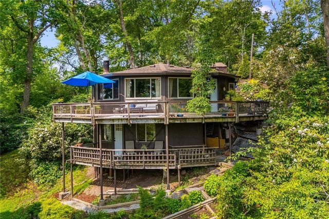 104 Bluminway Circle, Linville, NC 28646
