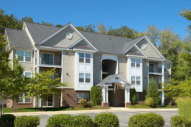 7800 Lewis Chapel Cir #9302-203, Lorton, VA 22079