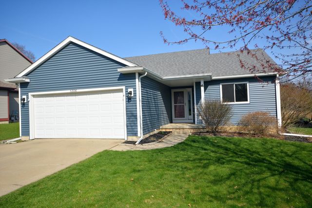 1206 Comstock Dr, Marshall, MI 49068