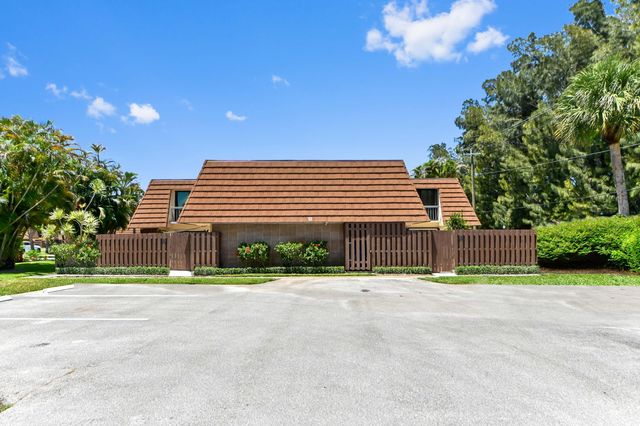 825 Center St #12A, Jupiter, FL 33458