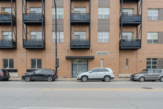 2915 N  Clybourn Ave #214, Chicago, IL 60618