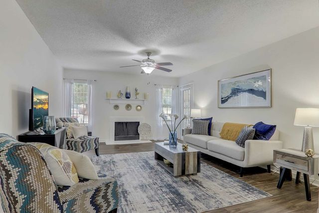1200 Halcyon Cir #1500-1507, Greer, SC 29650
