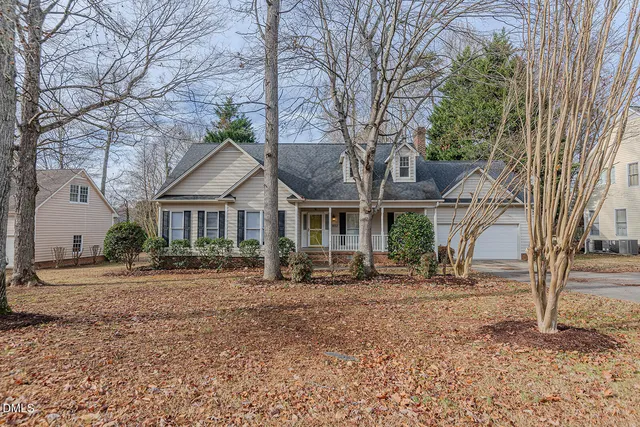 802 S  3rd St, Mebane, NC 27302