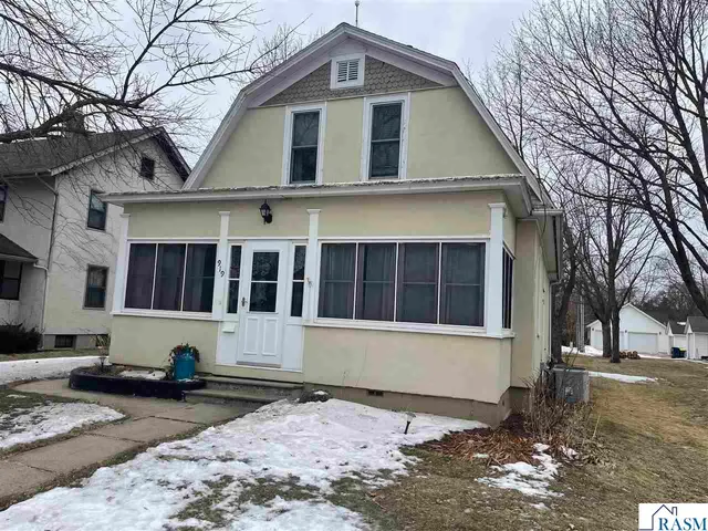 919 N  Washington St, New Ulm, MN 56073
