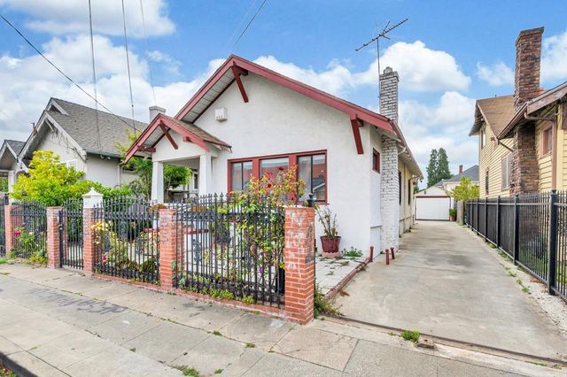 1650 51st Ave, Oakland, CA 94601
