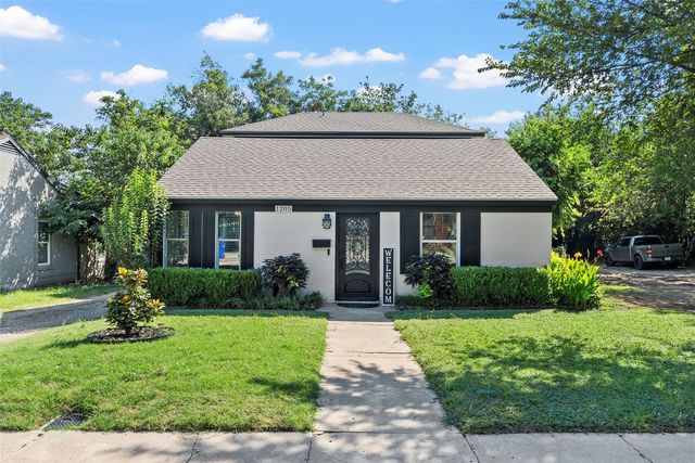 1205 N  17th St, Waco, TX 76707