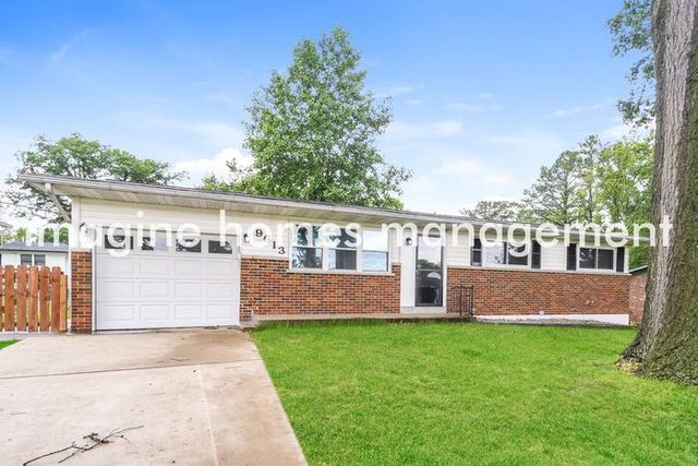 9613 Cinnabar Dr, Saint Louis, MO 63126