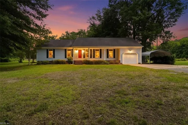 701 Baywood Trl, Chesapeake, VA 23323