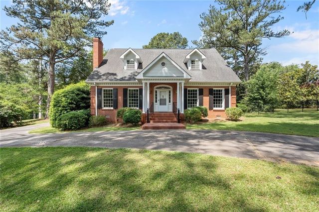 105 Ole Hickory Trl, Carrollton, GA 30117