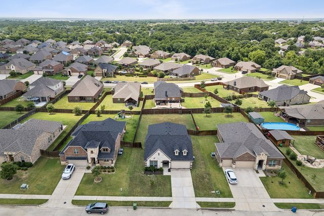 540 Winnetka Dr, Oak Pt, TX 75068