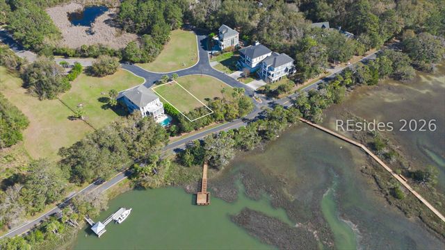 17 Shear Water Dr, Hilton Head Island, SC 29926