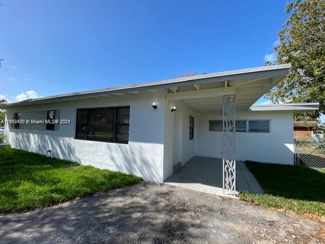 411 SW 22nd Ave, Fort Lauderdale, FL 33312