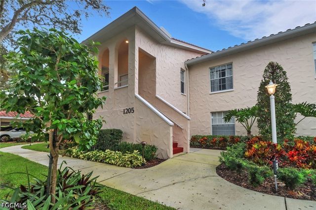 100 Siena Way #1201, Naples, FL 34119