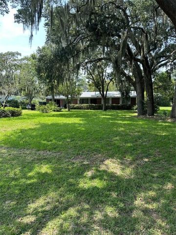 1861 Clinch Dr, Fernandina Beach, FL 32034