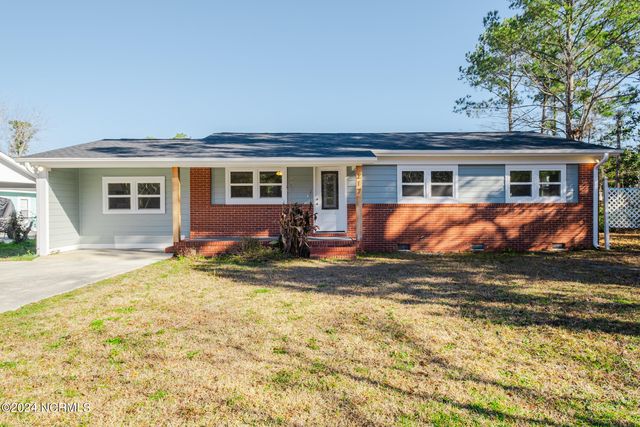 217 Shorewood Hills Drive, Wilmington, NC 28409