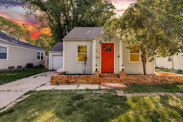560 S  Yale St, Wichita, KS 67218