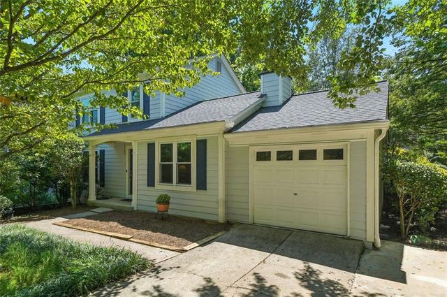 3075 Glen Knolls Ct, Alpharetta, GA 30022