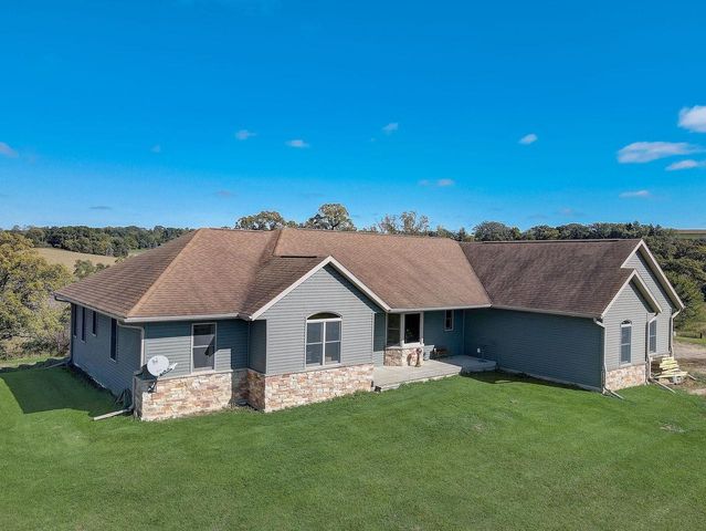 8720 West Moscow Road, Blanchardville, WI 53516