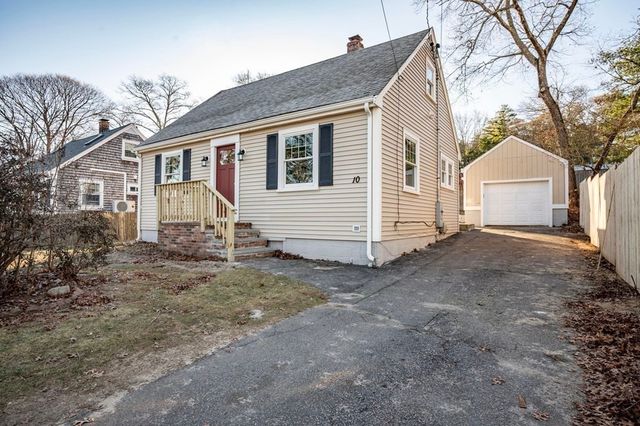 10 Jeanine St, Lakeville, MA 02347