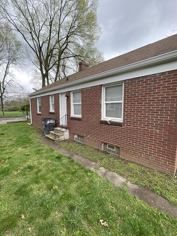 615 N  Tibbs Ave, Indianapolis, IN 46222