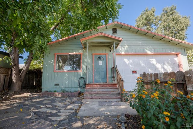 240 Thomas Street, Ukiah, CA 95482